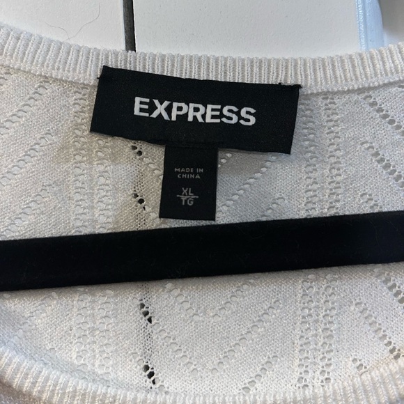 Express lightweight sweater - Picture 2 of 3
